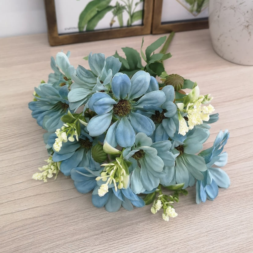 Искусственные цветы в Новокуйбышевске | Цветы искусственные «Ромашки с бутонами», голубые, букет
